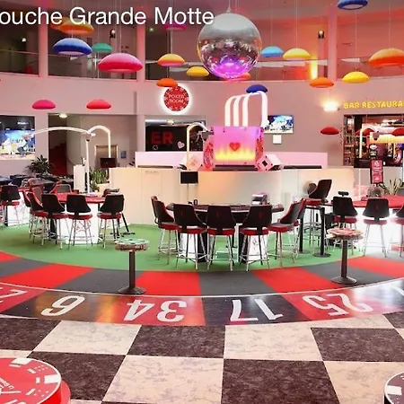 Studio, Terrasse, Wifi, Pkg, Motte Lägenhet